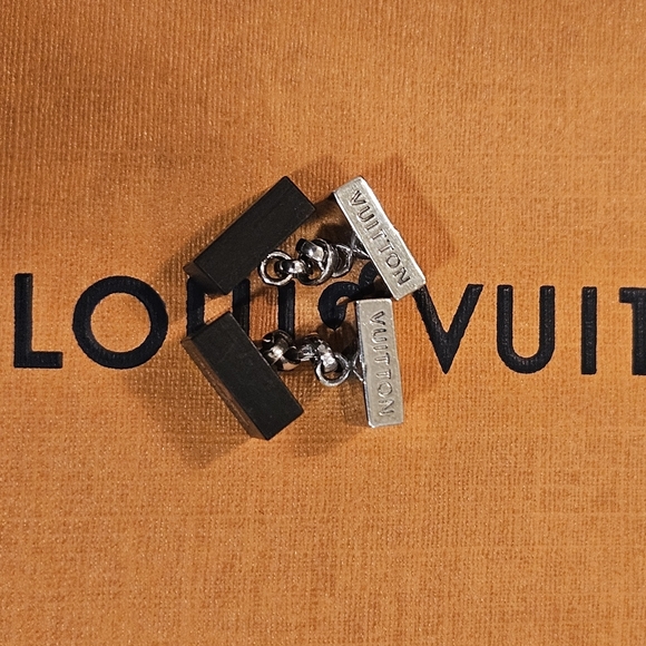 Louis Vuitton Damier Wood Monogram Cufflinks W/Box - Picture 15 of 16